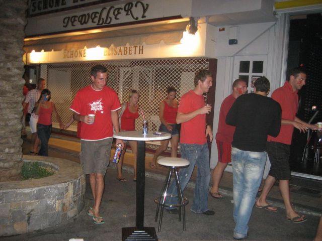 i/Kranj/Absolvent08/04-RedLoveParty/absolvent 1580.jpg_640.jpg